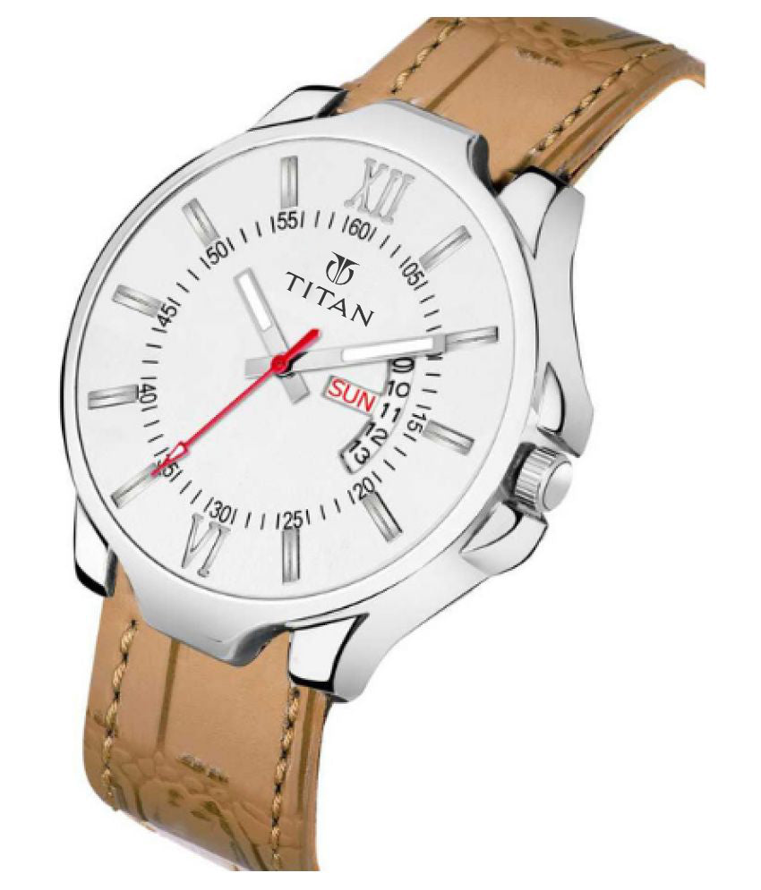 Titan analogue watch with Premium Design